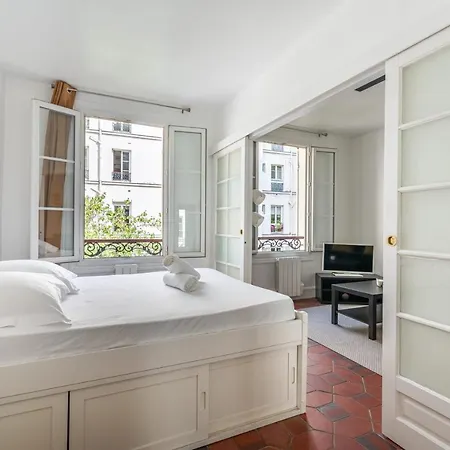 Cosy Near Champs-elysees *